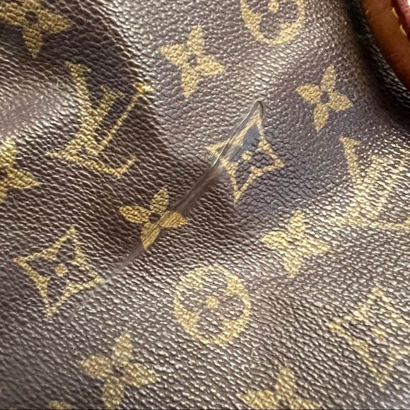 Louis Vuitton Monogram Canvas Speedy 30
(Authentic Pre-Owned) Women's VI0930 - Picture 10 of 16